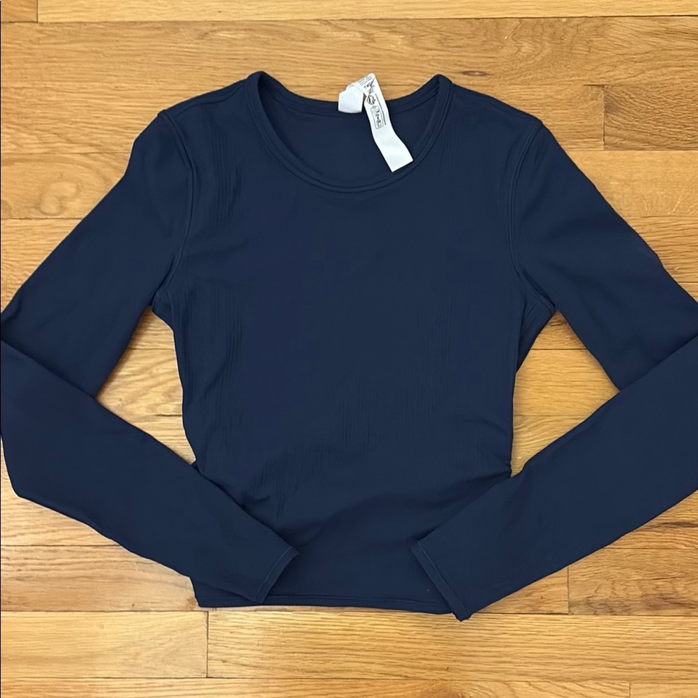 Lululemon NWOT All it Takes Back-twist ribbed long sleeve shirt 4